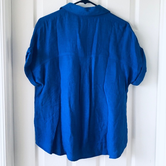 Solid Fold Sleeves Button Down In Royal Blue - Picture 8 of 9